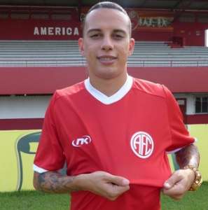 Sem espaço no Corinthians, Gabriel Vasconcelos é emprestado ao América-RJ