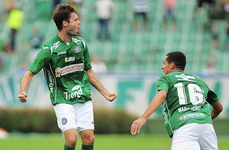 Douglas Packer (foto) fez seu primeiro gol com a camisa do Guarani. Foto: Rodrigo Villalba