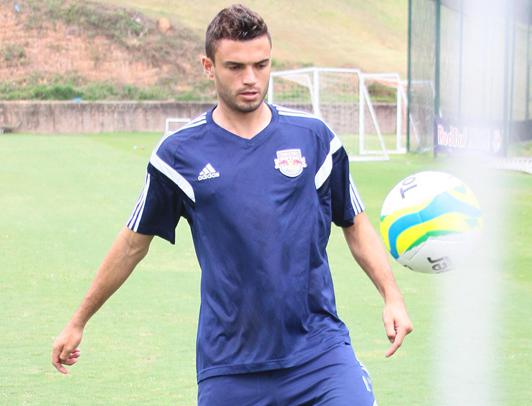O jogador já atuou pelo Galo nas categorias de base, depois se transferiu em 2013 para o Red Bull onde ficou por dois anos. Depois disso se mudou para o Ceará para atuar no Icasa e agora está de volta a Jundiaí
