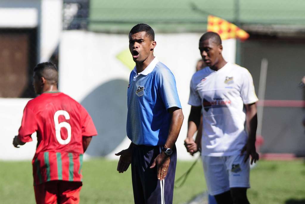 O técnico do Água Santa, Márcio Ribeiro, considera o empate como um bom resultado diante do Linense - Vilalba GFC