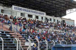 Monte Azul 0 x 2 Votuporanguense - Fahel Júnior faz mudanças e Pantera vence o Azulão