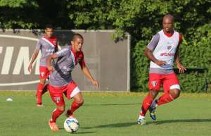 São Paulo empresta Auro para Linense