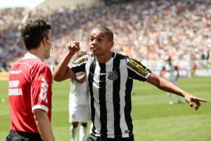 Flávio Rodrigues Guerra tem punição reduzida pelo STJD e pode voltar a apitar