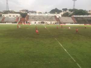Guaratinguetá 0 x 0 Itapirense - Sem futebol, sem gols, mas muita chuva