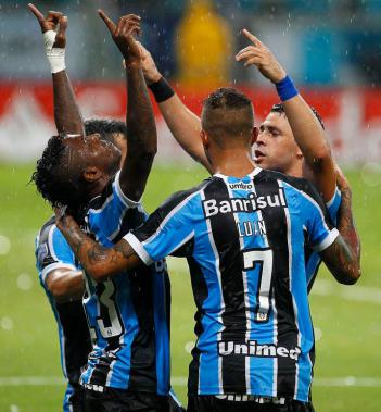 Grêmio goleou e fica bem na Copa Libertadores