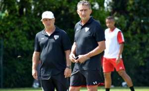 Paulistão: Lateral Bruno defende reclamações de colegas no Sâo Paulo