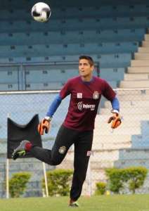 Goleiro é uma das armas do São Caetano contra o Guarani