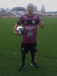 Paulistão: Sem Pavone, XV de Piracicaba acerta com lateral do Coritiba