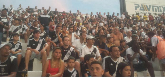 Majestoso voltou a receber mulheres e crianças para apoiar a Ponte Preta no Paulistão Itaipava