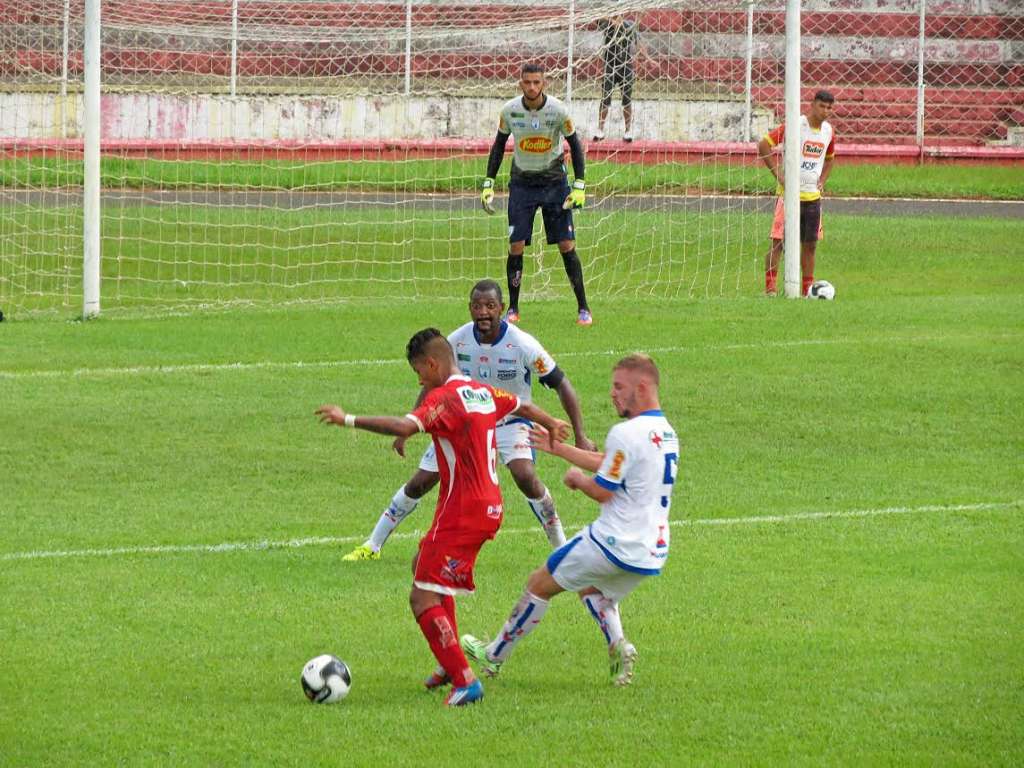 Sérgio Caetano vai utilizar o mesmo time que bateu o Noroeste na última rodada.