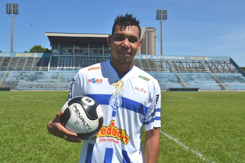 João Vitor, que estava emprestado ao Corinthians, fará parte do trio de ataque da Matonense contra o Grêmio Osasco