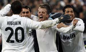 Ex-Real Madrid, meia Van der Vaart é disputado por Palmeiras e Sport