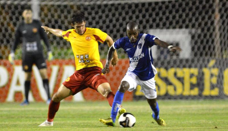 Taubaté conseguiu uma importante vitória em Sorocaba sobre o Atlético. Foto: Fábio Rogério (Cruzeiro do Sul)