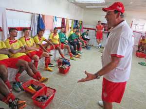 Paulista A3: Vitor Hugo é apresentado no Noroeste e mostra confiança em recuperação