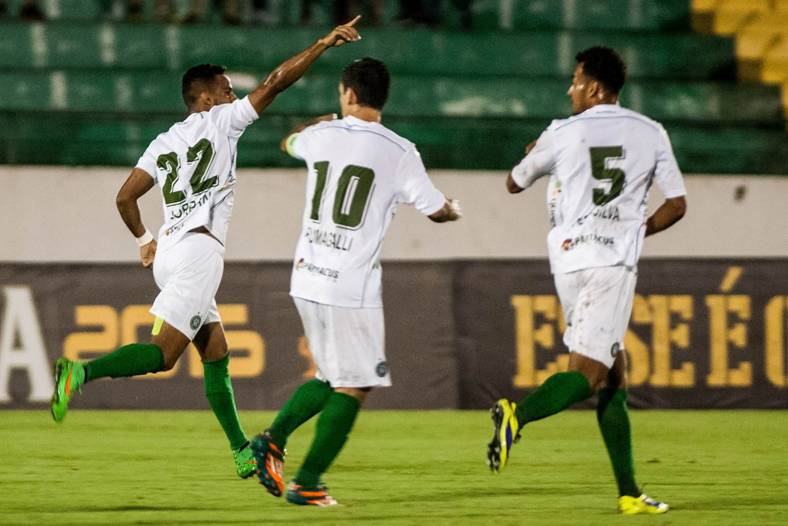 Guarani 3 x 1 Portuguesa - Artilharia aérea e garotada devolvem G8 ao Bugre! 2 0002050150210 img