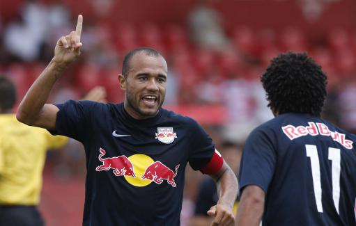 Roger marcou mais um gol e divide a artilharia com sete gols com Willian Pottker, do Linense