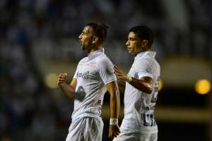 Paulistão: Sob temor de perder Lucas Lima, Dorival elogia as três opções no Santos