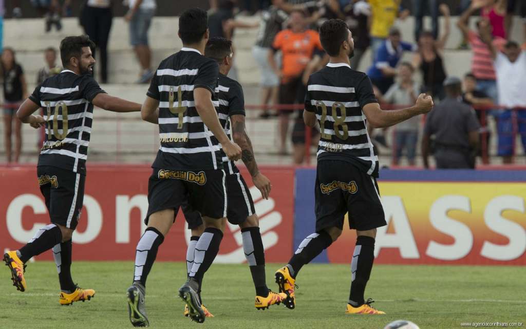 Felipe marcou o primeiro gol do Corinthians no Santa Cruz - Daniel Augusto Jr./Agência Corinthians