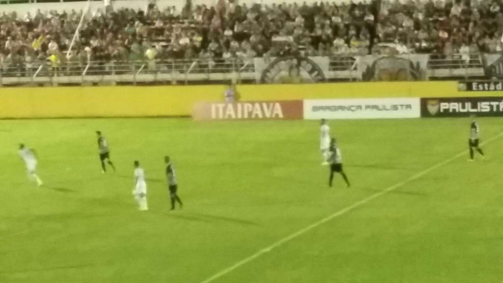 Bragantino quer manter a invencibilidade no Nabizão e continuar na liderança