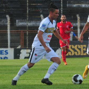 Bruno Oliveira retoma a condição de titular no Galo