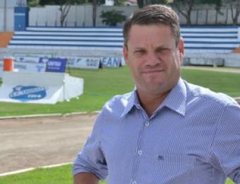 Ito Roque foi escolhido como técnico da Seleção FI dessa rodada por seguir invicto no comando do Taubaté, desde que chegou Ito Roque foi escolhido como técnico da Seleção FI dessa rodada por seguir invicto no comando do Taubaté, desde que chegou