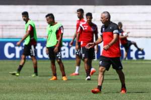 Paulistão: Botafogo perde o atacante Nunes com suspeita de dengue