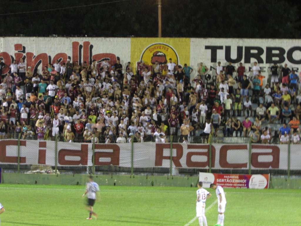 A torcida do Sertãozinho deve comparecer em peso no Francisco Dalmaso. (Divulgação / Sertãozinho FC)