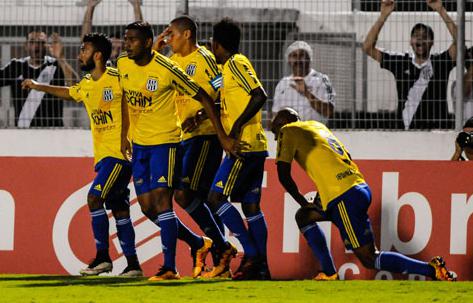 Camisa amarela virou amuleto para os supersticiosos pontepretanos