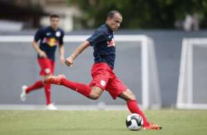 Roger, do Red Bull, é sondado por América-MG; Ponte também estaria de olho