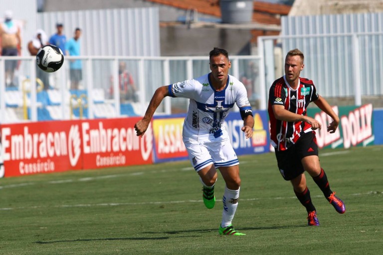 O atacante Alemão marcou o gol que deu o empate ao Botafogo diante do Água Santa - Rogério Moroti/Agência Botafogo