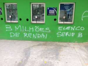 Paulistão: Após nova derrota, muros do Palmeiras amanhecem pichados: 'Acabou a paz'