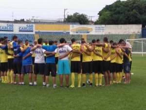 Paulista A3: Incentivados por família, jogadores do São Carlos conciliam futebol e estudos