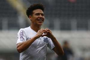 Santos busca retorno de meia Marquinhos Gabriel para o Brasileirão