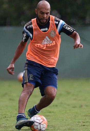 Apenas os reservas foram a campo nessa segunda-feira