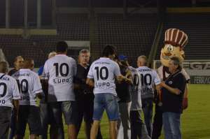 Paulistão: Ex-jogadores da Ferroviária ganham o título de sócio vitalício