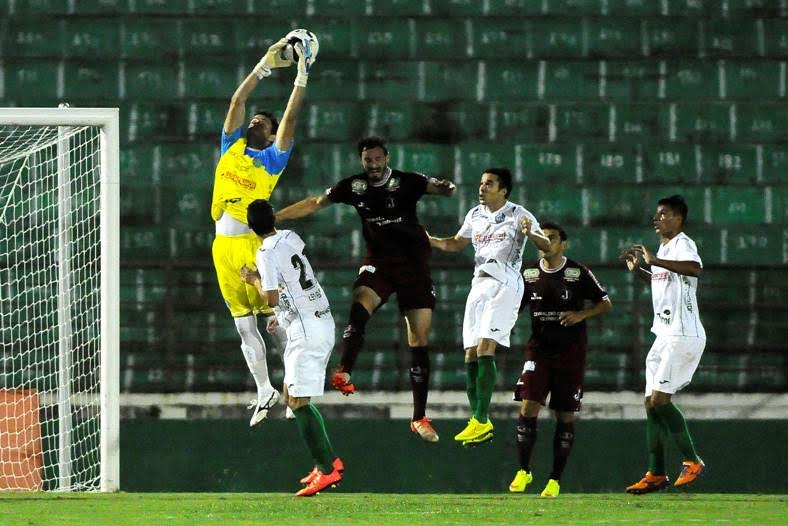 Guarani 0 x 0 Juventus - Bugre decepciona, mas segue no G8 (por enquanto...) 2 0002050152814 img