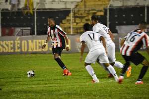 Paulista 3 x 0 Rio Branco - Galo deixa Z6 e deixa Leão como virtual rebaixado