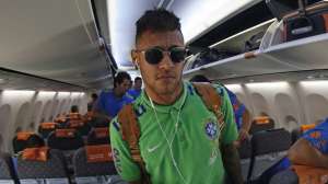 Eliminatórias: Seleção brasileira é recebida com festa no Recife para encarar o Uruguai