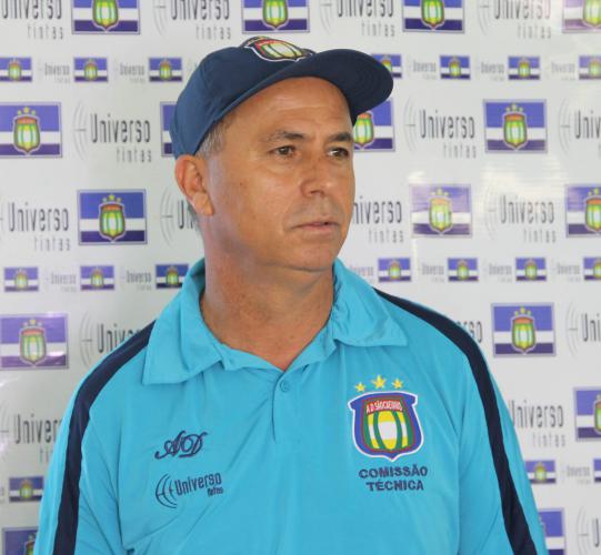 Luis Carlos Martins foi o escolhido para comandar a Seleção FI graças a vitória do Azulão que manteve o time na liderança do estadual 