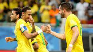 Brasil x Uruguai - Com Neymar, Seleção encara a Celeste na volta de Suárez