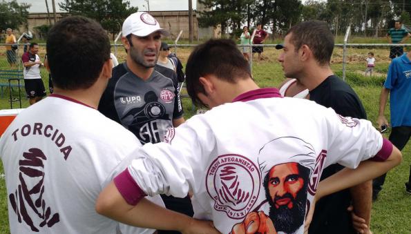 Torcida AFEganistão meteu pressão em Sérgio Vieira que perdeu quatro jogos seguidos