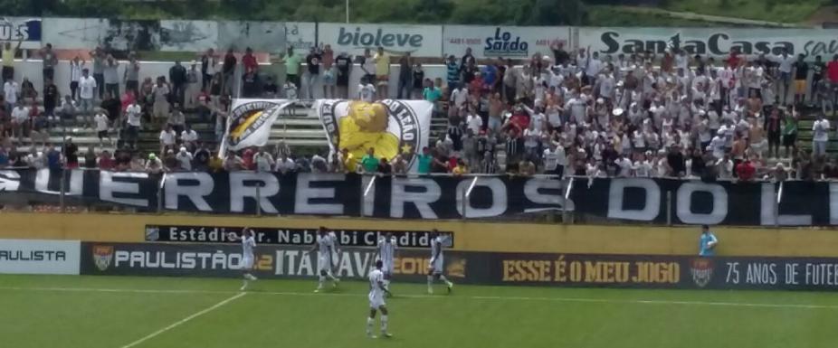 Alemão marcou o gol da vitória do Bragantino e comemorou com a Guerreiros. Foto: Claudio Moraes.