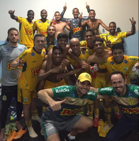 Mirassol festeja a classificação antecipada para a segunda fase do Paulista A2