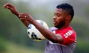 Paulistão: Michel Bastos participa de jogo-treino e fica mais próximo de voltar