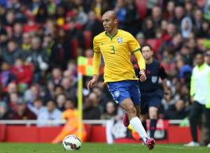 Eliminatórias: Miranda defende Dunga na seleção e diz que ele é referência para o time