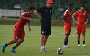 Paulistão: Técnico do São Paulo muda três jogadores para enfrentar o Linense