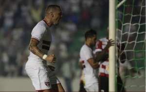 PAULISTÃO: Corinthians faz melhor campanha e Tricolor tropeça