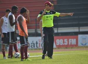 Eliminatórias: Última colocada, Venezuela demite técnico e anuncia ex-goleiro Dudamel