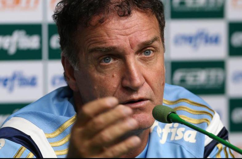 Cuca quer que o time do Palmeiras mantenha os pés no chão depois da vitória dessa quinta-feira 