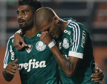 Palmeiras busca equilíbrio para tentar segurar o Corinthians